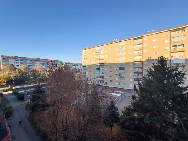 Apartment for Sale to Torino