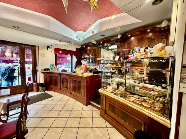 Attività Commerciale - Bar Tavola Calda - Fredda in Vendita a Torino