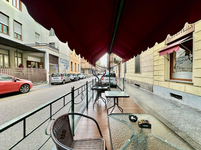 Attività Commerciale - Bar Tavola Calda - Fredda in Vendita a Torino