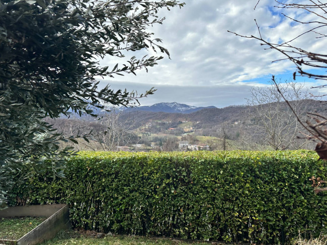 Appartamento in Vendita a Monastero di Vasco