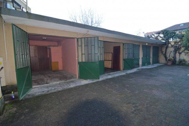 Box o garage in Vendita a Caselle Torinese