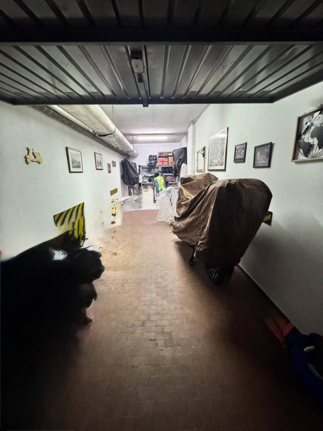 Box o garage in Vendita a Collegno