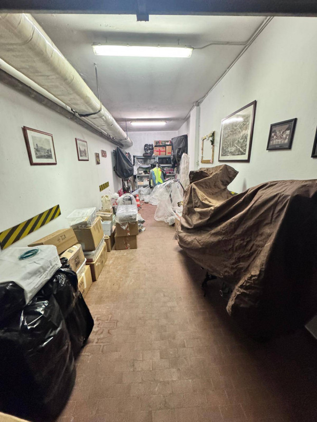 Box o garage in Vendita a Collegno