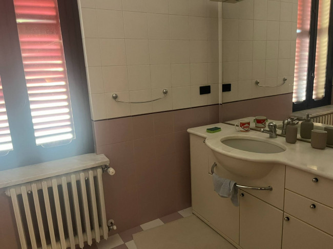 Villa in Affitto a Asti