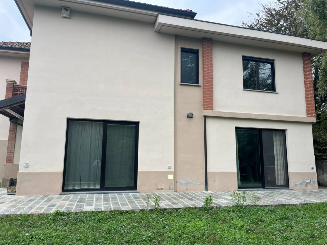 Villa in Affitto a Asti