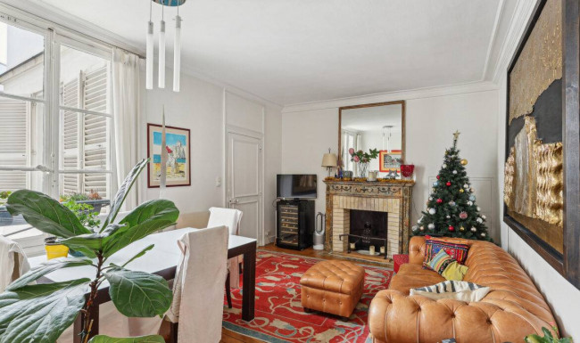 Apartment for Sale to Paris