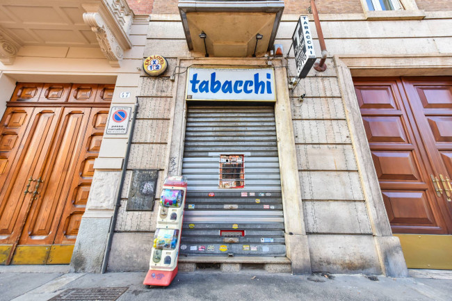 Attività Commerciale - Tabaccheria in Affitto/Vendita a Torino