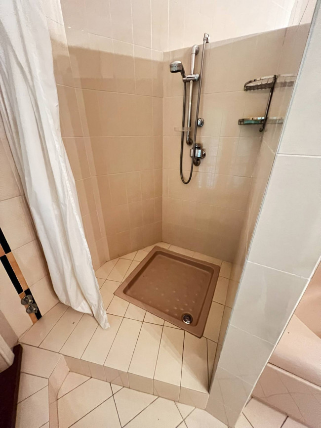 Villa in Vendita a Valenza