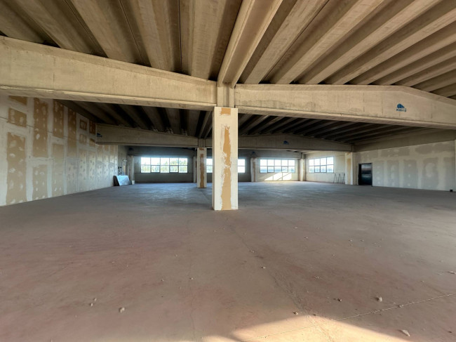 Locale commerciale in Affitto a Cuneo