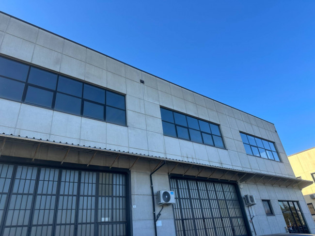 Locale commerciale in Affitto a Cuneo