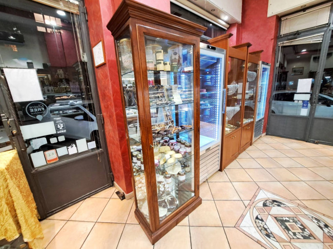 Attività Commerciale - Bar Tavola Calda - Fredda in vendita a Torino
