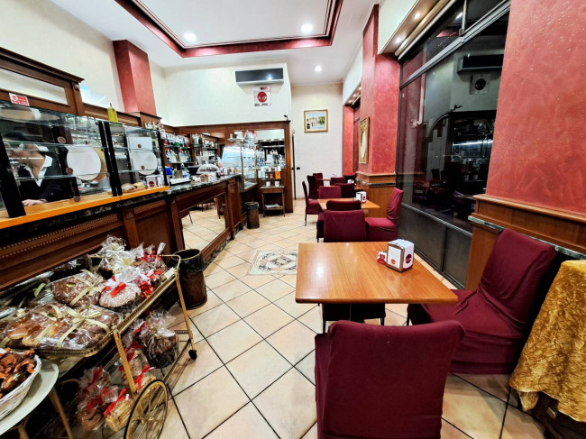 Attività Commerciale - Bar Tavola Calda - Fredda in vendita a Torino