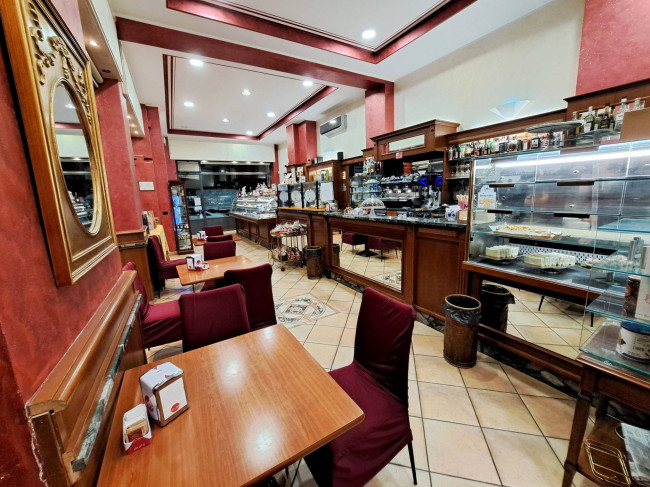 Attività Commerciale - Bar Tavola Calda - Fredda in vendita a Torino