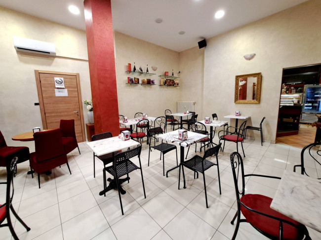 Attività Commerciale - Bar Tavola Calda - Fredda in vendita a Torino