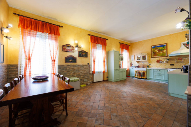 Villa for Sale to Torino