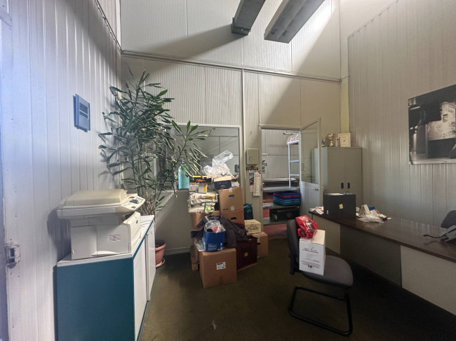 Magazzino in Vendita a Cuneo