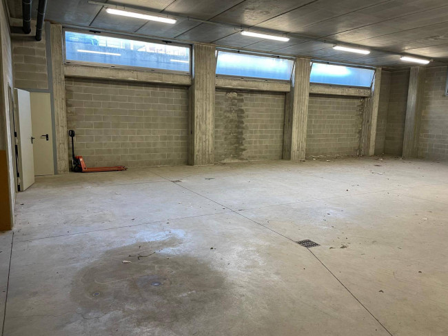 Magazzino in affitto a Rivoli