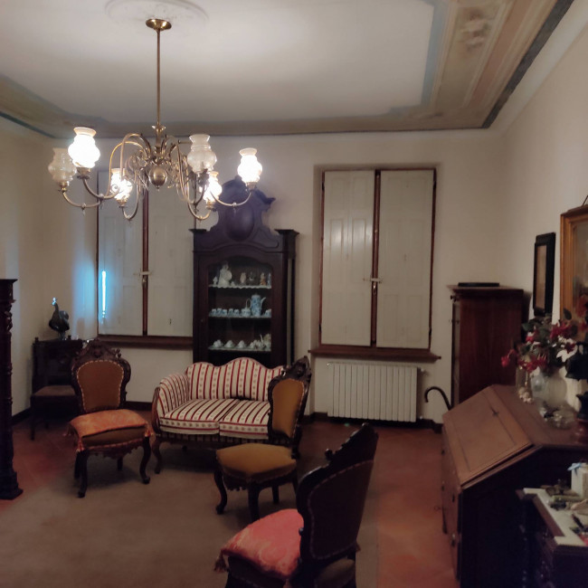 Casale in Vendita a Bruno