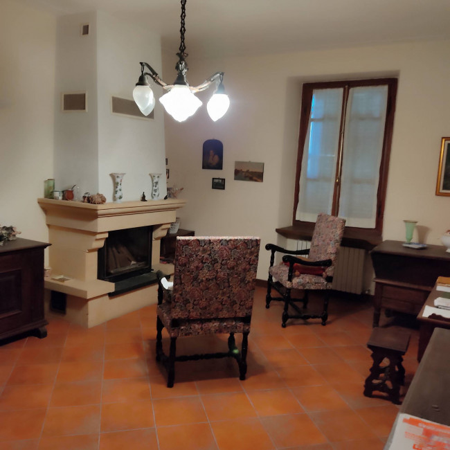 Casale in Vendita a Bruno