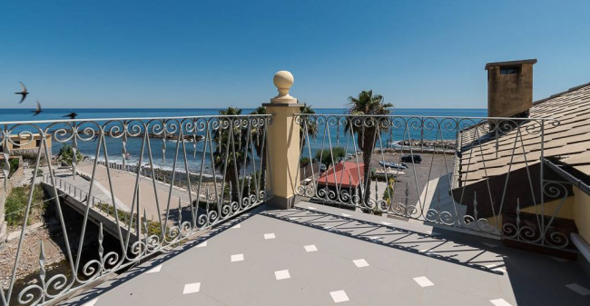 Penthouse for Sale to Riva Ligure