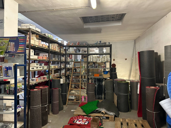 Capannone in vendita a Torino