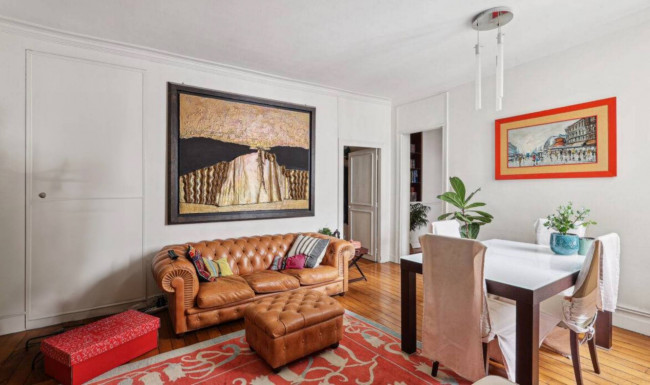 Apartment for Sale to Paris