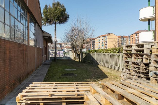 Capannone in vendita a Nichelino