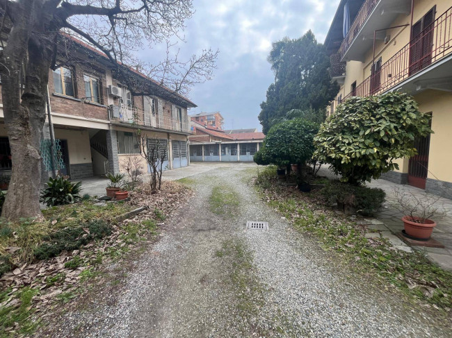 Magazzino in Affitto a Collegno