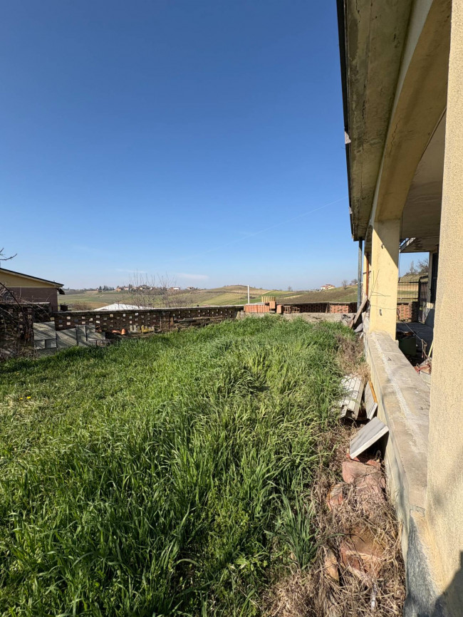 Cascina in Vendita a Scurzolengo