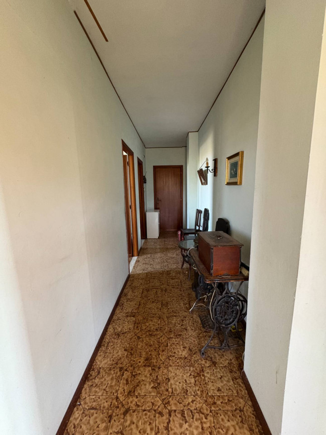 Cascina in Vendita a Scurzolengo