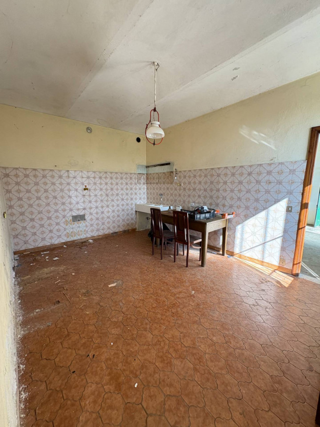 Cascina in Vendita a Scurzolengo