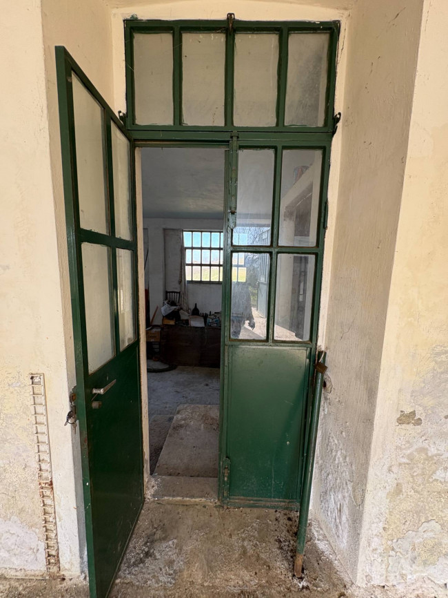 Cascina in Vendita a Scurzolengo