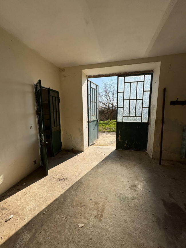 Cascina in Vendita a Scurzolengo