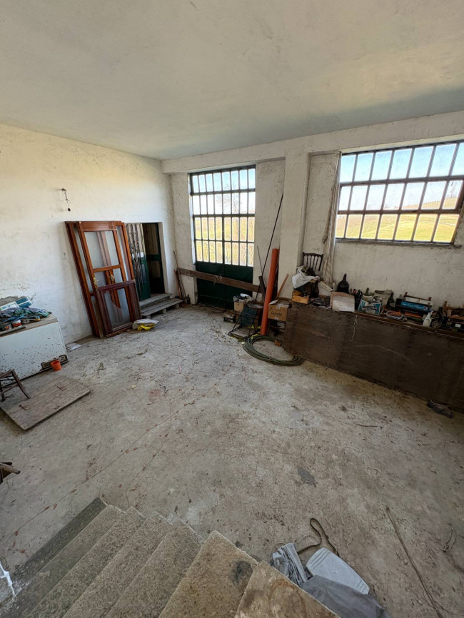 Cascina in Vendita a Scurzolengo