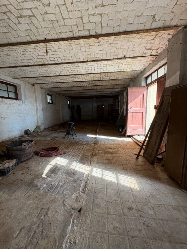 Cascina in Vendita a Scurzolengo