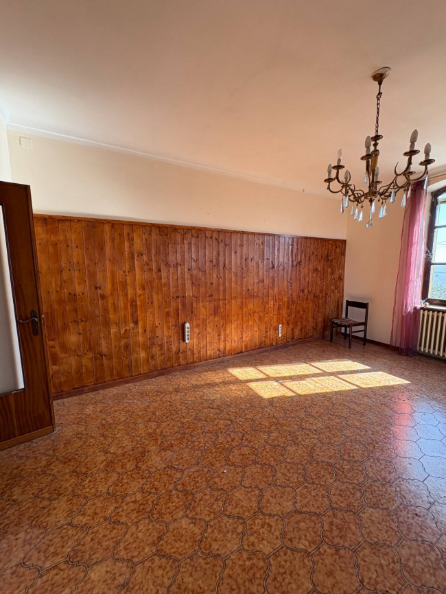 Cascina in Vendita a Scurzolengo