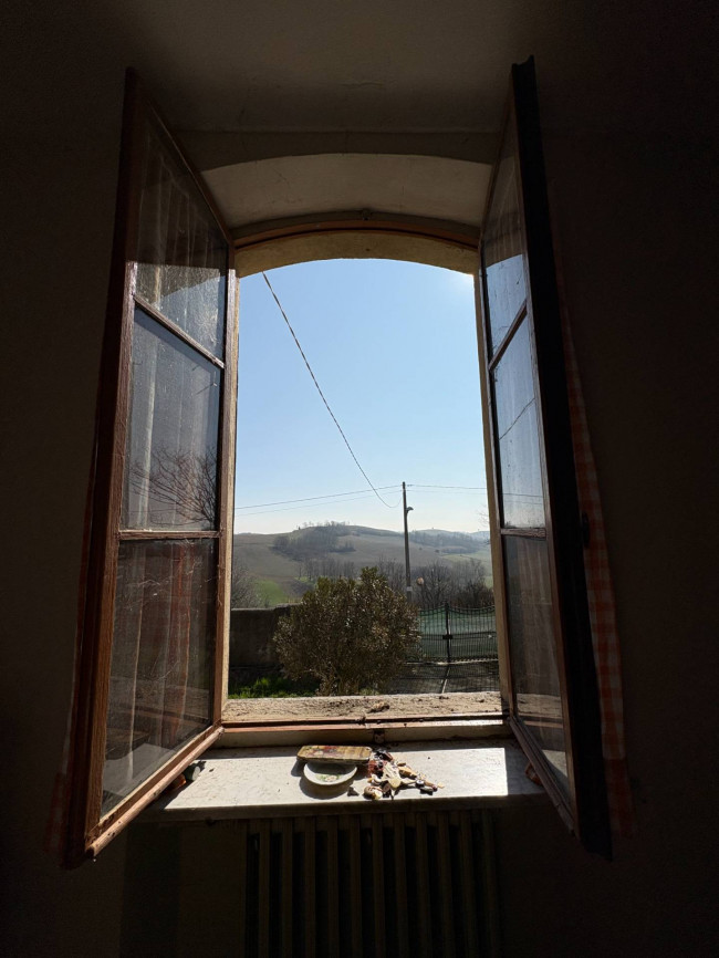 Cascina in Vendita a Scurzolengo