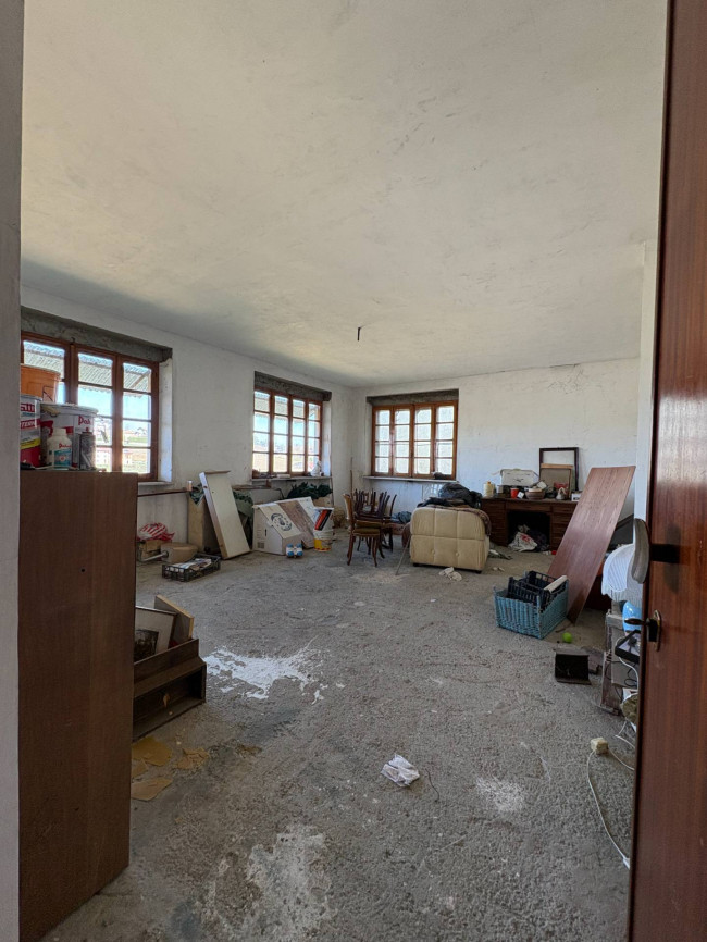 Cascina in Vendita a Scurzolengo