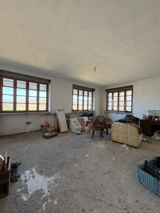 Cascina in Vendita a Scurzolengo