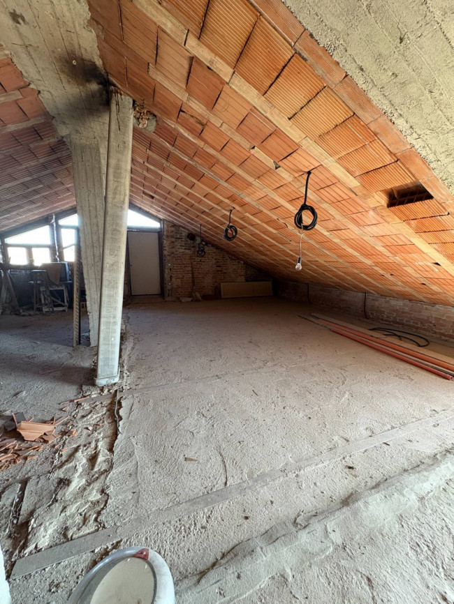 Cascina in Vendita a Scurzolengo