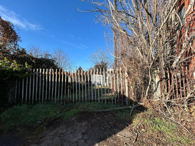 Capannone in Vendita a Grugliasco