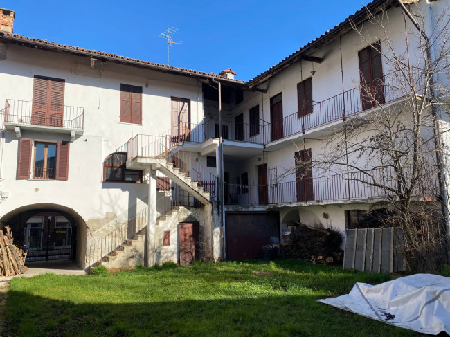 Stabile - Palazzo in Vendita a Niella Tanaro