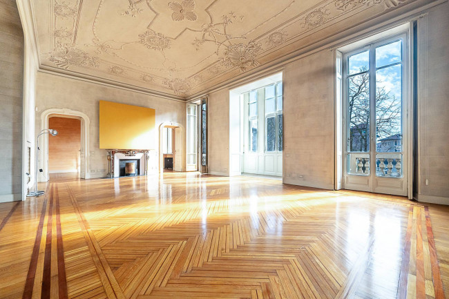 Apartment for Sale to Torino