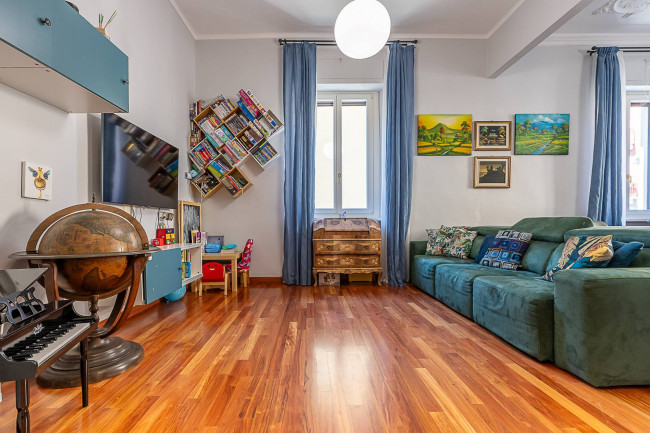 Apartment for Sale to Torino