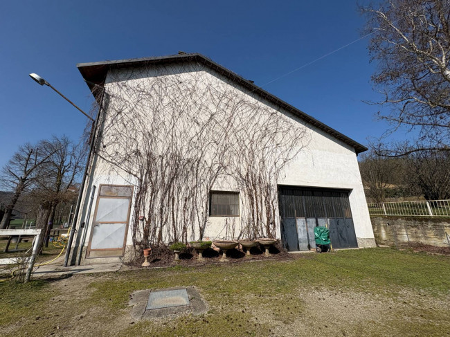 Cascina in Vendita a Ponzano Monferrato