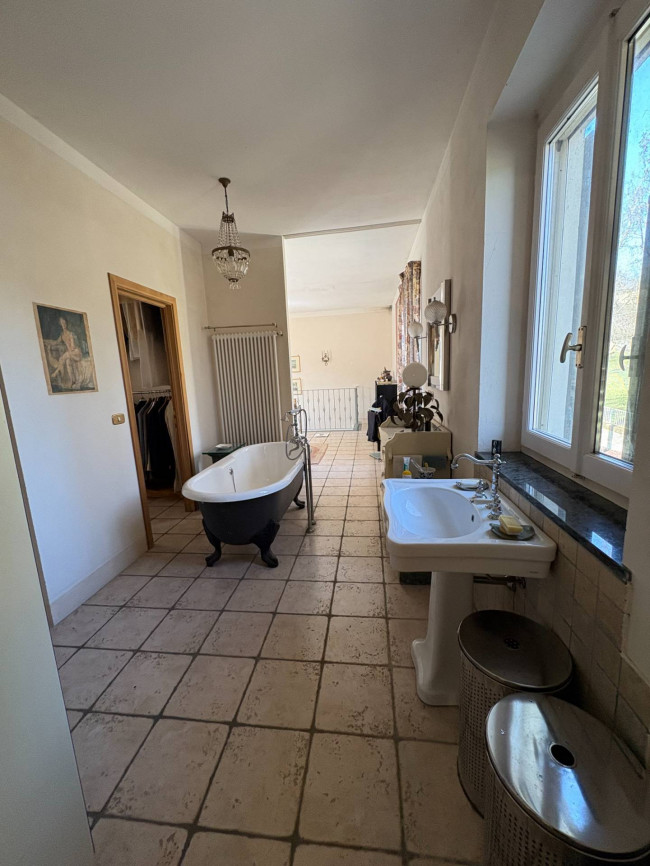 Cascina in Vendita a Ponzano Monferrato