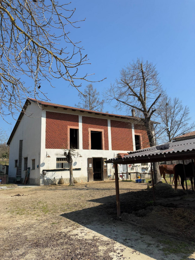 Cascina in Vendita a Ponzano Monferrato