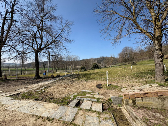 Cascina in Vendita a Ponzano Monferrato