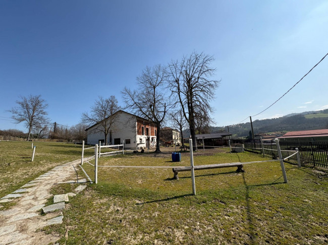 Cascina in Vendita a Ponzano Monferrato
