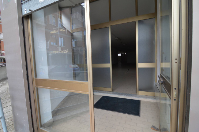 Locale commerciale in Vendita a Leinì